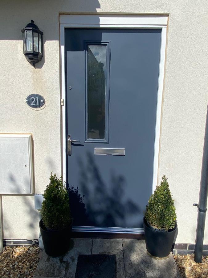 بلايموث Lovely 2 Bedroom, 2 Bathroom House With Parking. المظهر الخارجي الصورة